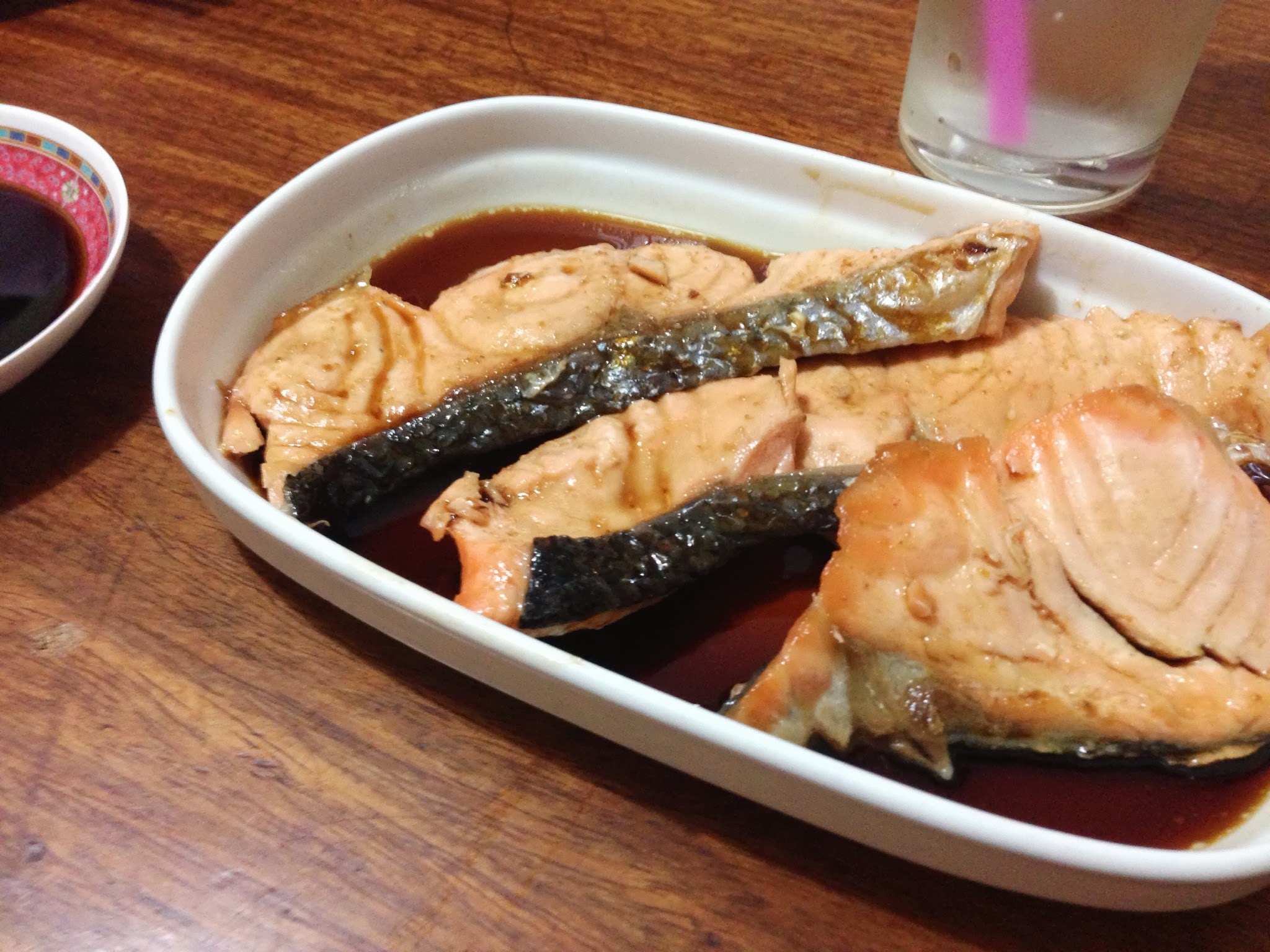 แซลม่อนย่างซอส