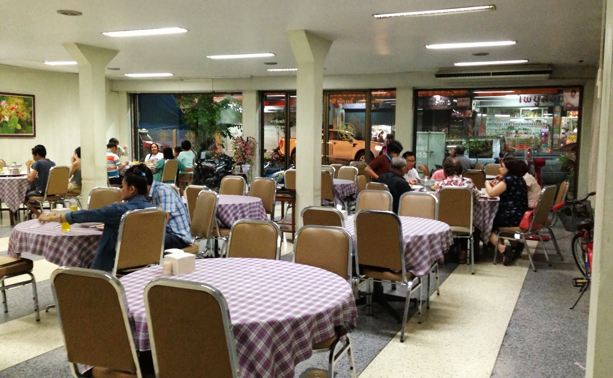 บรรยากาศในร้าน